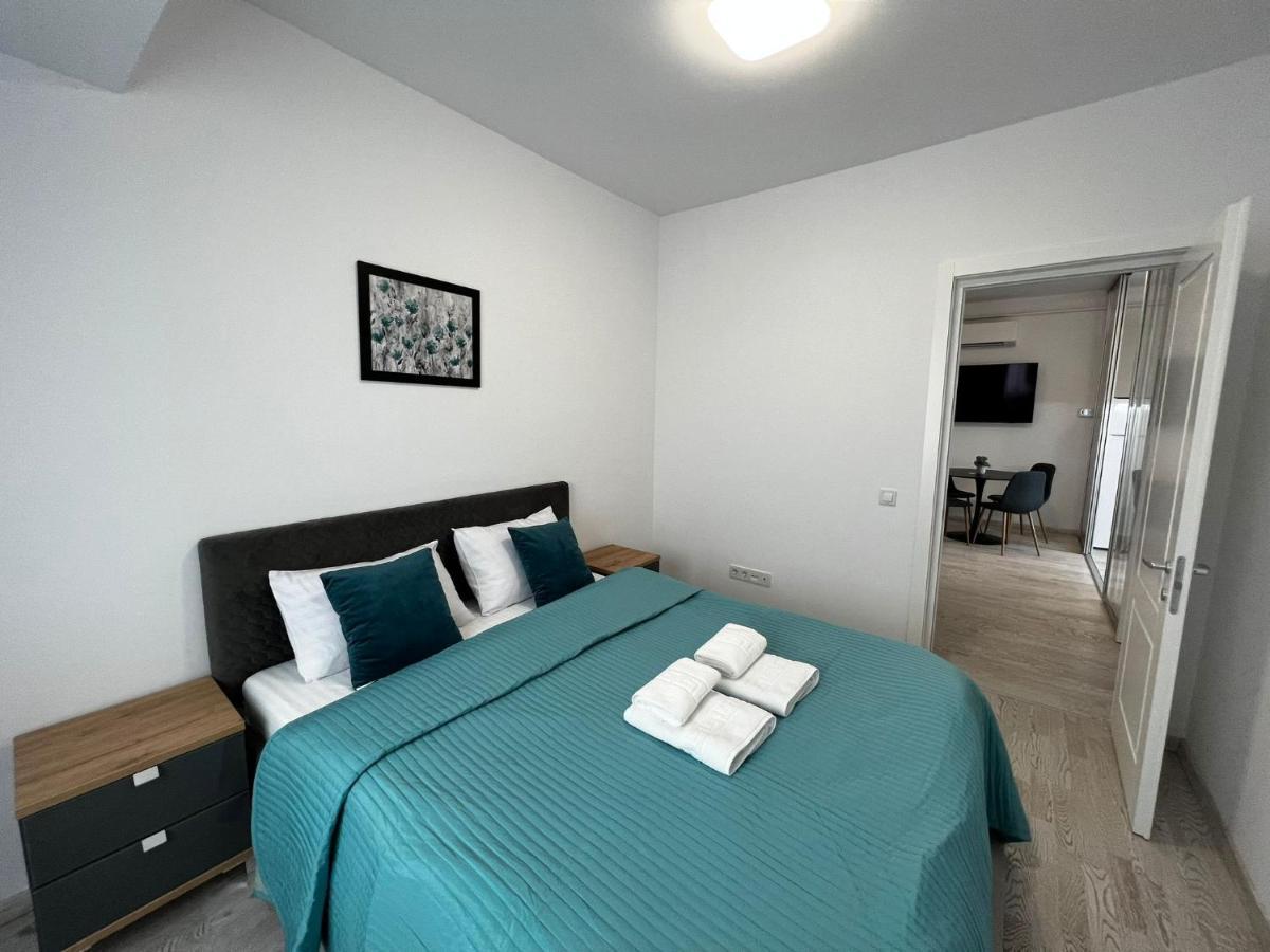 Cozy Apartments - City Center Iasi Buitenkant foto