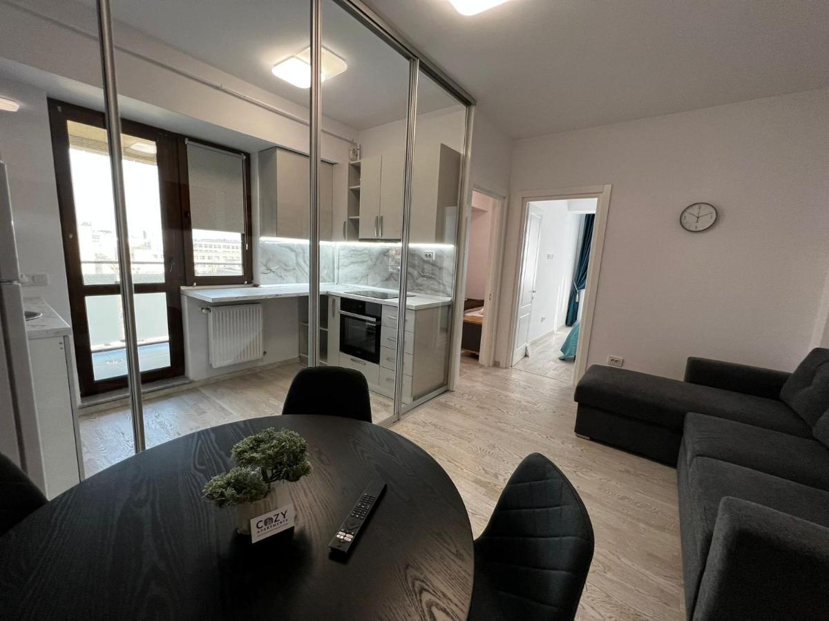 Cozy Apartments - City Center Iasi Buitenkant foto