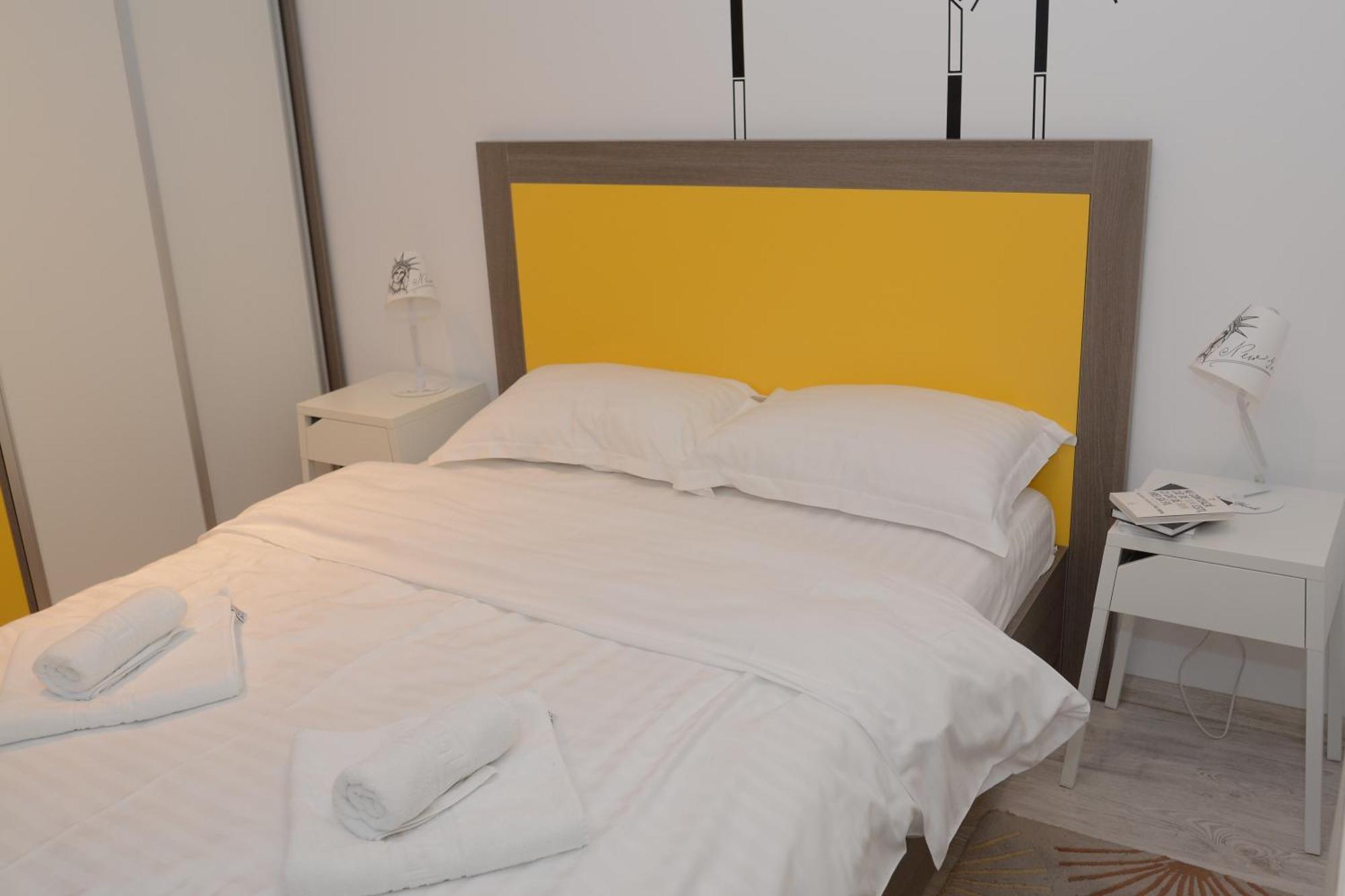 Cozy Apartments - City Center Iasi Buitenkant foto